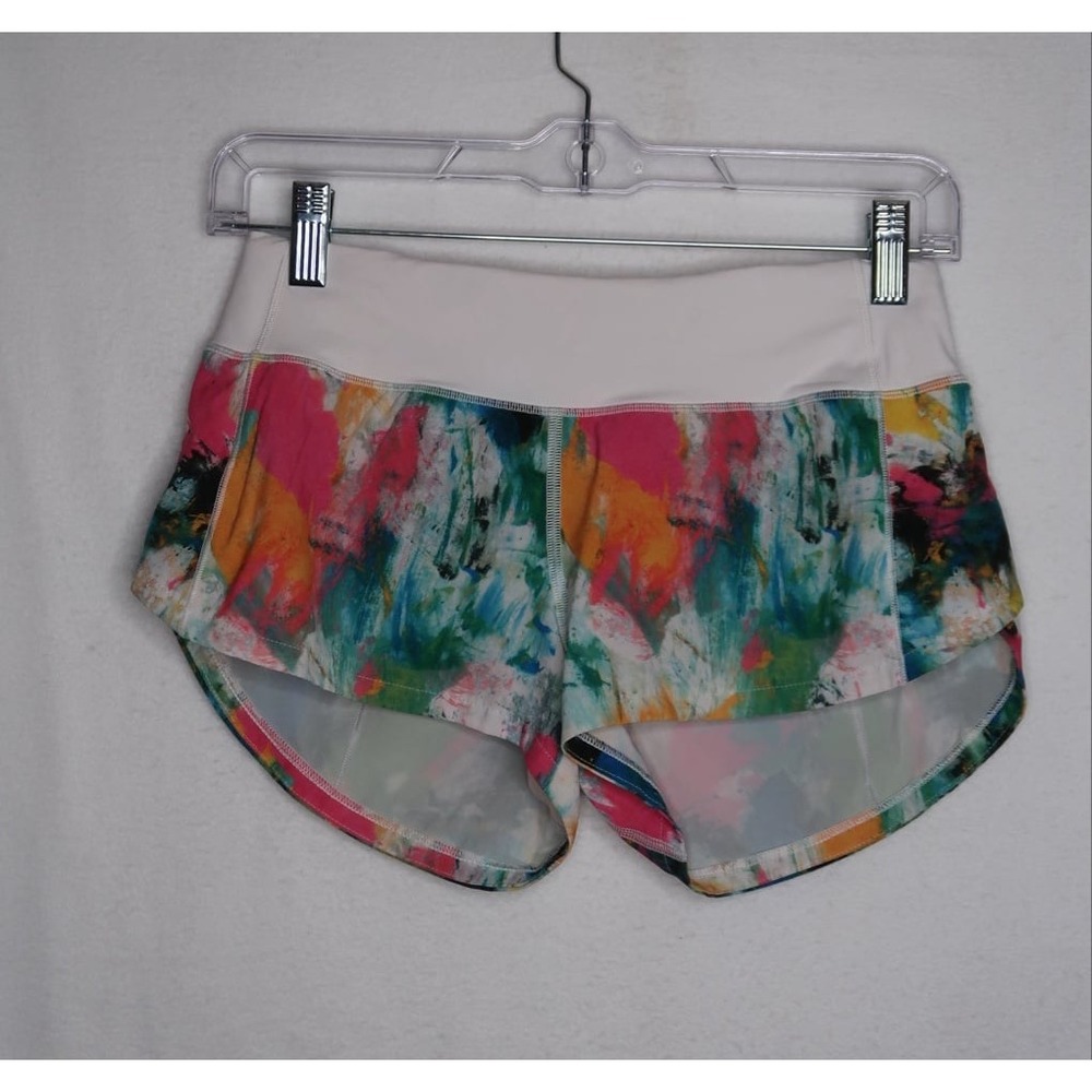 Lululemon Speed Up Low Rise 2.5" Shorts No Limits White Multi Lined Size 2 EUC